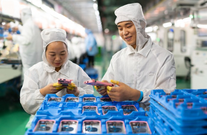 iPhone 13代工厂正大举招募劳动力 竞争激烈