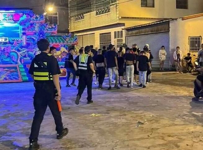 不滿祭祀慶典沒供餐！陣頭老大糾眾怒打神壇主人　清水分局快打鎮壓